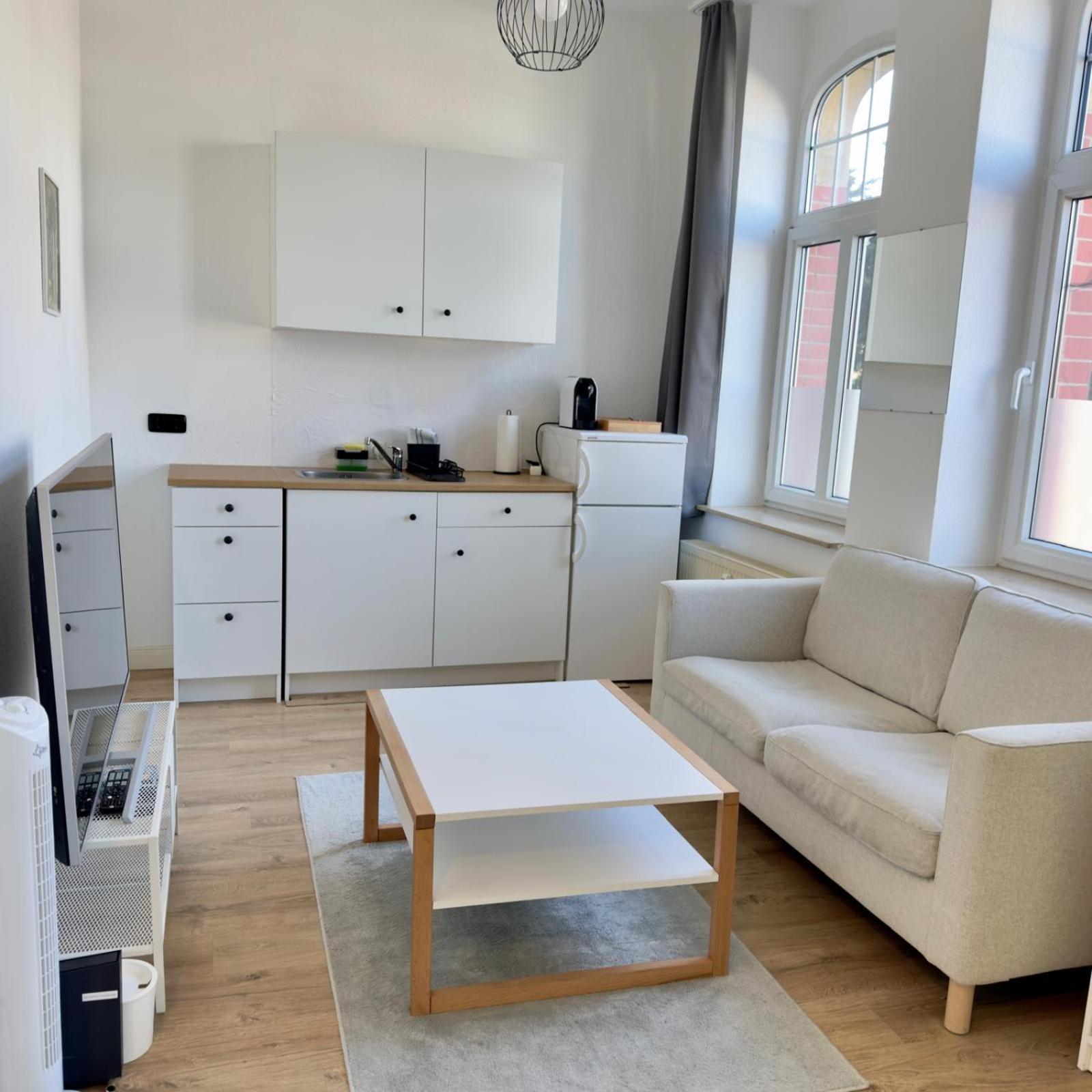 Raha Apartments - Charmantes Studio-Apartment - Hbf - Gratis Parkplatz Erfurt Exterior foto